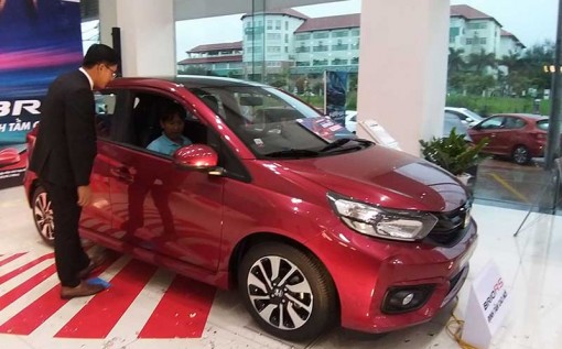 Doanh số bán hàng toàn thị trường ô tô tăng 22%