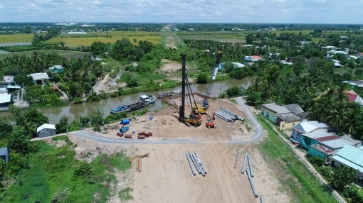 Quyết liệt để kịp thông tuyến cao tốc Trung Lương - Mỹ Thuận