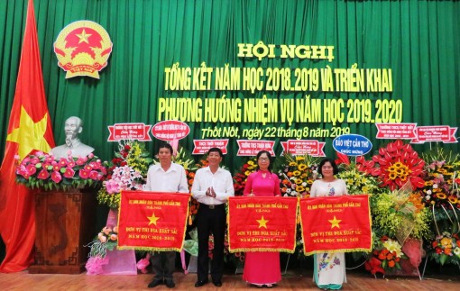 Những lá cờ đầu ngành giáo dục Thốt Nốt