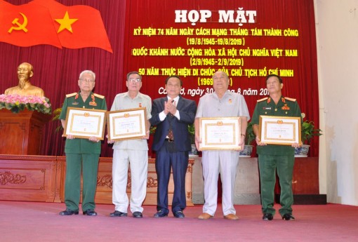 Long trọng tổ chức Kỷ niệm 74 năm Cách Mạng Tháng Tám, Quốc khánh 2-9 và 50 năm thực hiện Di chúc Bác Hồ