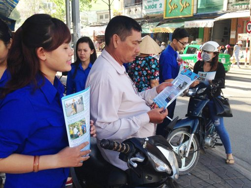 Tuổi trẻ xung kích vì xã hội giao thông an toàn