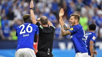 Bundesliga “dậy sóng” 
vì luật bóng chạm tay