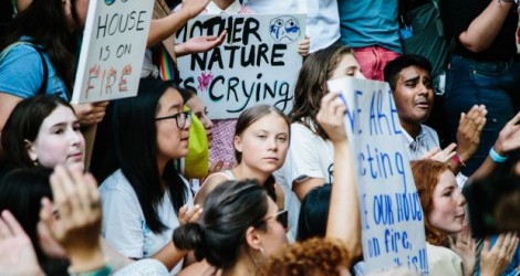 Giới trẻ hối thúc các nỗ lực chống biến đổi khí hậu