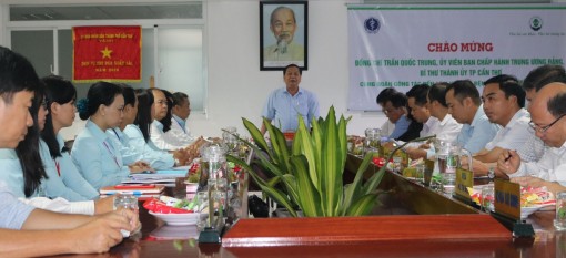 Bí thư Thành ủy làm việc với cán bộ chủ chốt Bệnh viện Nhi đồng TP Cần Thơ