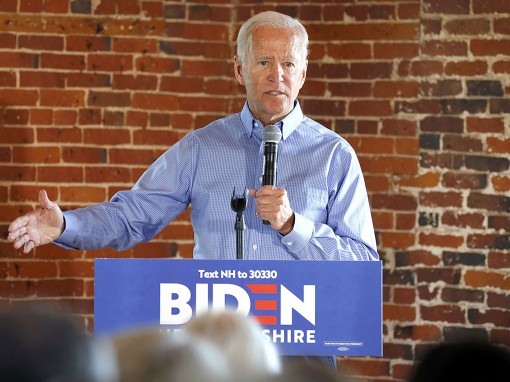 Ông Biden dẫn đầu bên phía Dân chủ