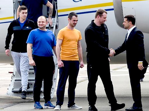 Ukraine trong “canh bạc” với Nga