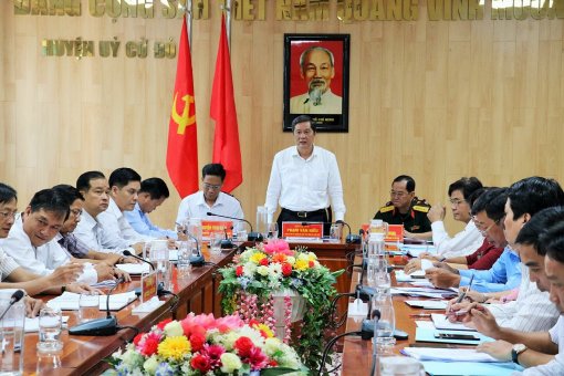 Nghiên cứu đề ra các chỉ tiêu kinh tế - xã hội, danh mục công trình đầu tư trong nhiệm kỳ tới