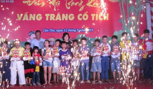 Chung vui tết Trung thu