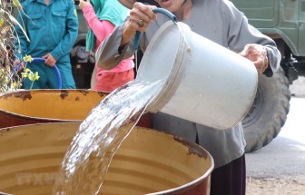 Gần 10.000 hộ dân vùng hạn mặn ở Trà Vinh thiếu nước sạch
