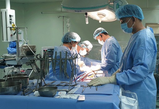 Cứu 2 bệnh nhân bệnh tim nặng, phức tạp