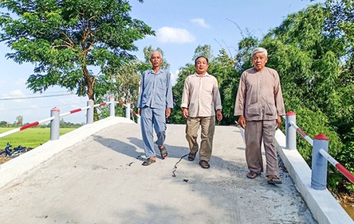 Kết nối tình làng nghĩa xóm