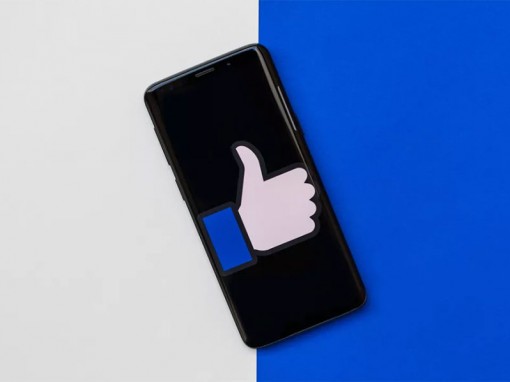 Facebook bắt đầu ẩn lượt thích khỏi người xem