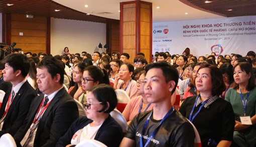 Hơn 1.000 thầy thuốc cập nhật, chia sẻ thông tin y khoa