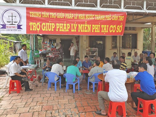 Trợ giúp pháp lý lưu động