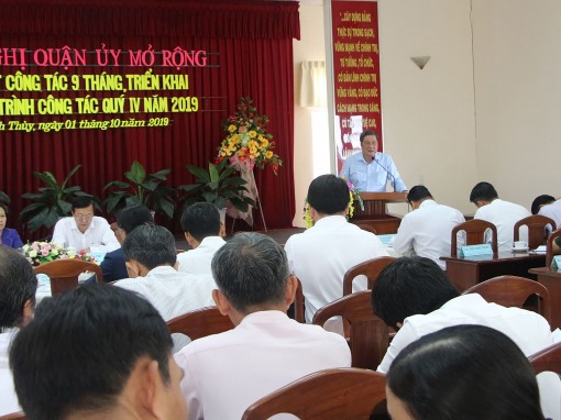 Tập trung chỉ đạo thực hiện đạt và vượt

các chỉ tiêu nhiệm kỳ 2015-2020