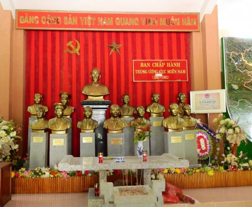 Thăm địa chỉ đỏ giữa rừng miền Đông