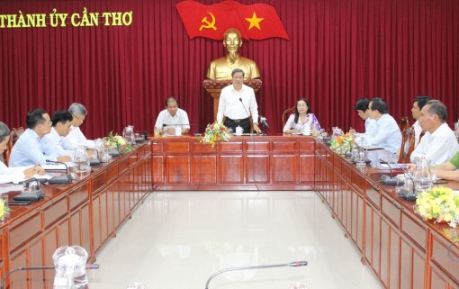 Tăng cường biện pháp đảm bảo an toàn cho người dân khi triều cường lên cao