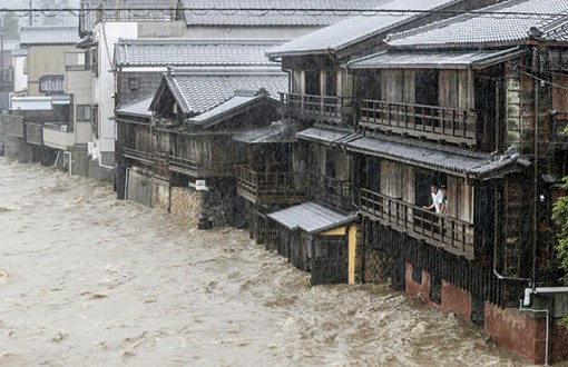 Nhật Bản cảnh báo mức cao nhất trong siêu bão Hagibis
