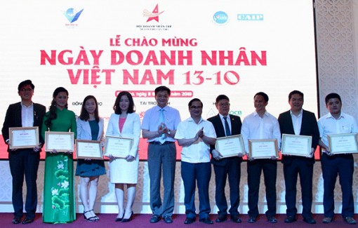 Nhiều hoạt động kỷ niệm Ngày Doanh nhân Việt Nam
