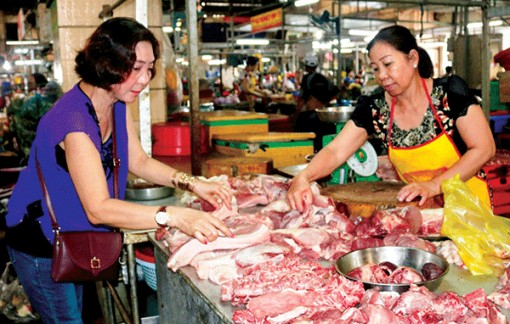 Giá thịt heo tăng; gia cầm, thủy sản giảm