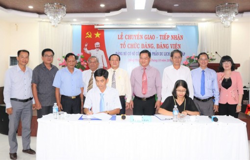 Chuyển giao, tiếp nhận tổ chức Đảng và đảng viên về Đảng bộ Tập đoàn Sao Mai