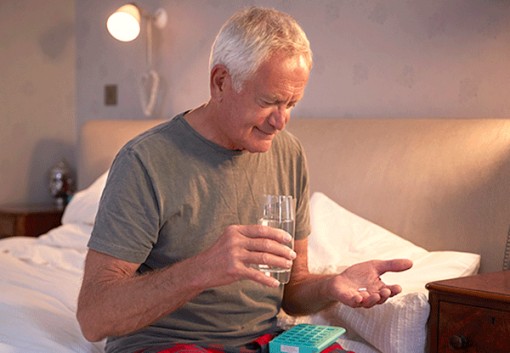 Đi ngủ - thời điểm tốt nhất để uống thuốc huyết áp!