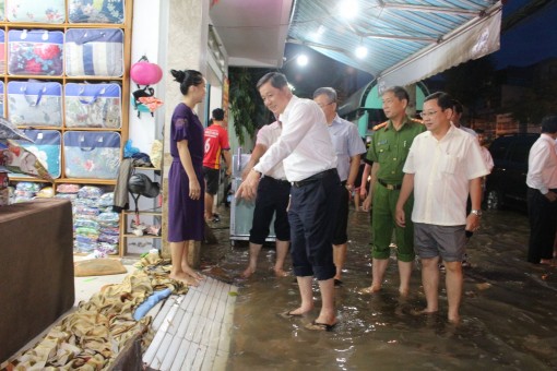 Phát huy quyền làm chủ của nhân dân - thấm nhuần bài học lấy dân làm gốc <br>Bài cuối: Xây dựng lối làm việc dựa vào dân