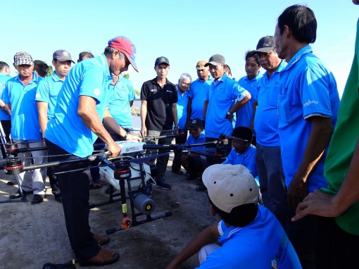 Nhiều lợi ích khi phun thuốc bảo vệ thực vật bằng thiết bị bay không người lái