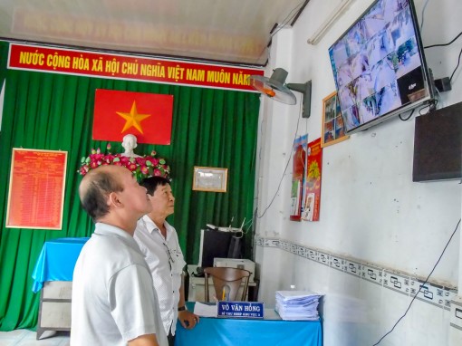 Khi nhân dân

đồng tâm, hợp sức