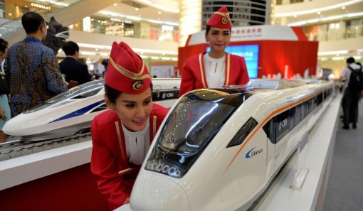 Indonesia hưởng lợi từ cạnh tranh Trung - Nhật