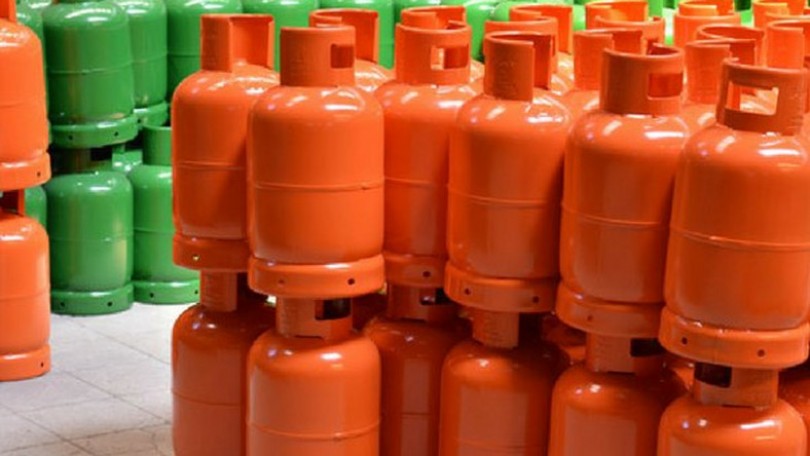 Giá gas tăng 3.500 đồng/bình 12kg - Báo Cần Thơ Online