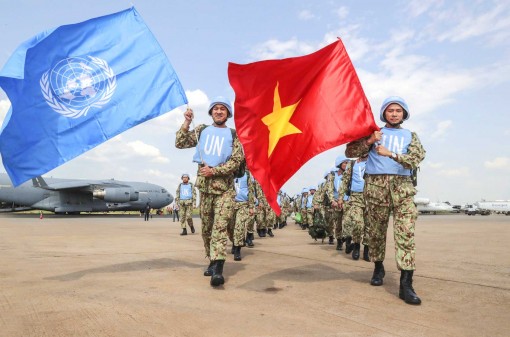 Giải quyết mối quan hệ giữa quốc phòng, an ninh và đối ngoại - nghệ thuật lãnh đạo cách mạng