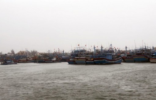 Vùng áp thấp giữa Biển Đông đã mạnh lên thành áp thấp nhiệt đới