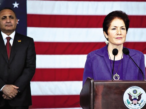 Ông Trump đối mặt với sức ép ngày càng tăng