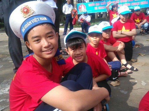 Vun bồi tình yêu

biển, đảo quê hương