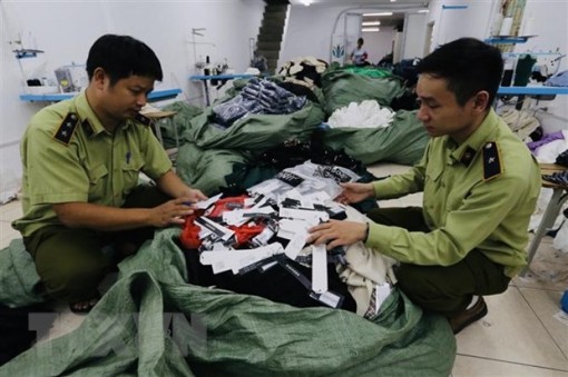 Yêu cầu xử lý nghiêm người đứng đầu bao che, dung túng buôn lậu