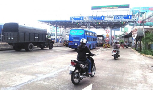 Bộ GTVT thống nhất không thu phí qua trạm BOT T2