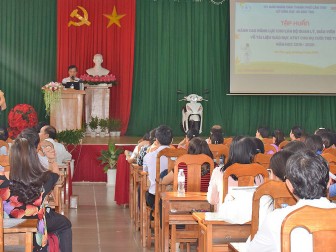 Triển khai chương trình giáo dục “An toàn giao thông cho nụ cười trẻ thơ"