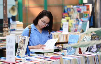 Về xã hội hóa hoạt động văn học - nghệ thuật trong bối cảnh hiện nay Về xã hội hóa hoạt động văn học - nghệ thuật trong bối cảnh hiện nay