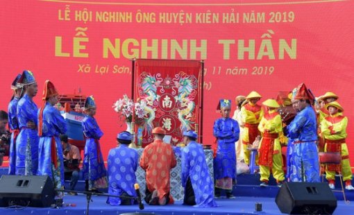 Tưng bừng lễ hội Nghinh Ông ở đảo Kiên Hải