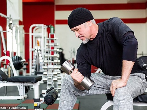 Giữ gìn cơ bắp giúp nam giới

trung niên phòng tránh đau tim

và đột quỵ