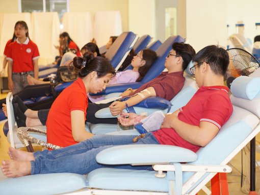 Vận động trên 1.000 đơn vị máu cấp cứu, điều trị bệnh