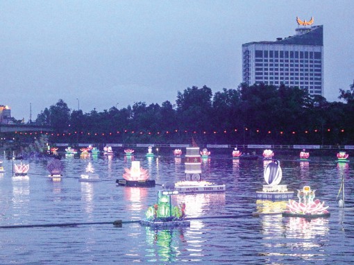 Sẵn sàng cho Ngày hội Du lịch -

Đêm hoa đăng Ninh Kiều, Cần Thơ 2019