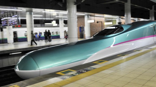 Shinkansen làm thay đổi 
ngành đường sắt thế giới