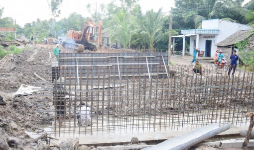 ឃុំ​ជន​បទ​ថ្មី​ផុងថា​ញ់ ផ្ដុំ​កម្លាំង​អភិ​វឌ្ឍ​សេដ្ឋ​កិច្ច​