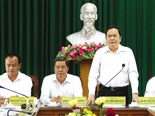 Phát huy tốt vai trò
của Mặt trận, tạo niềm tin
đối với Đảng và nhân dân