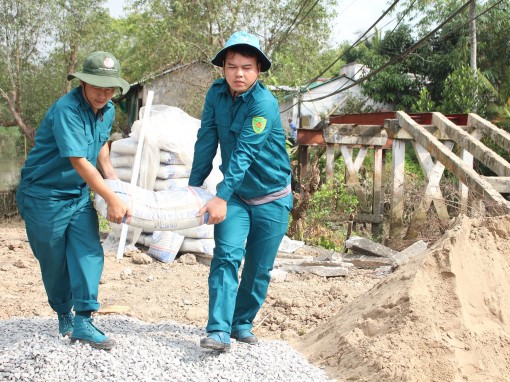 Quận Cái Răng tổ chức Tết Quân Dân 
ở phường Phú Thứ