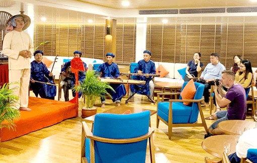 Khai trương du thuyền Victoria Mekong tuyến Cần Thơ- Phnom Penh