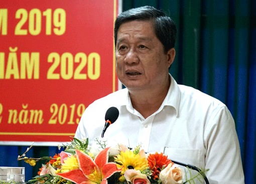 Tăng cường công tác giáo dục chính trị, tư tưởng cho cán bộ, đảng viên và nhân dân