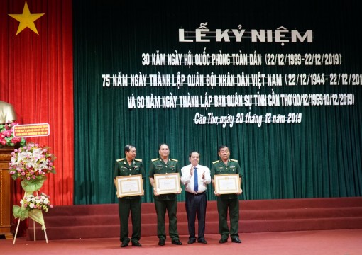 Sôi nổi các hoạt động kỷ niệm Ngày thành lập Quân đội Nhân dân Việt Nam